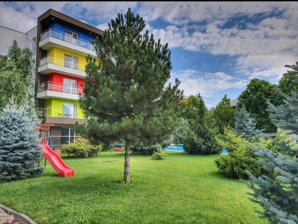 Tranzzit Airport Apartment II オトペニ エクステリア 写真