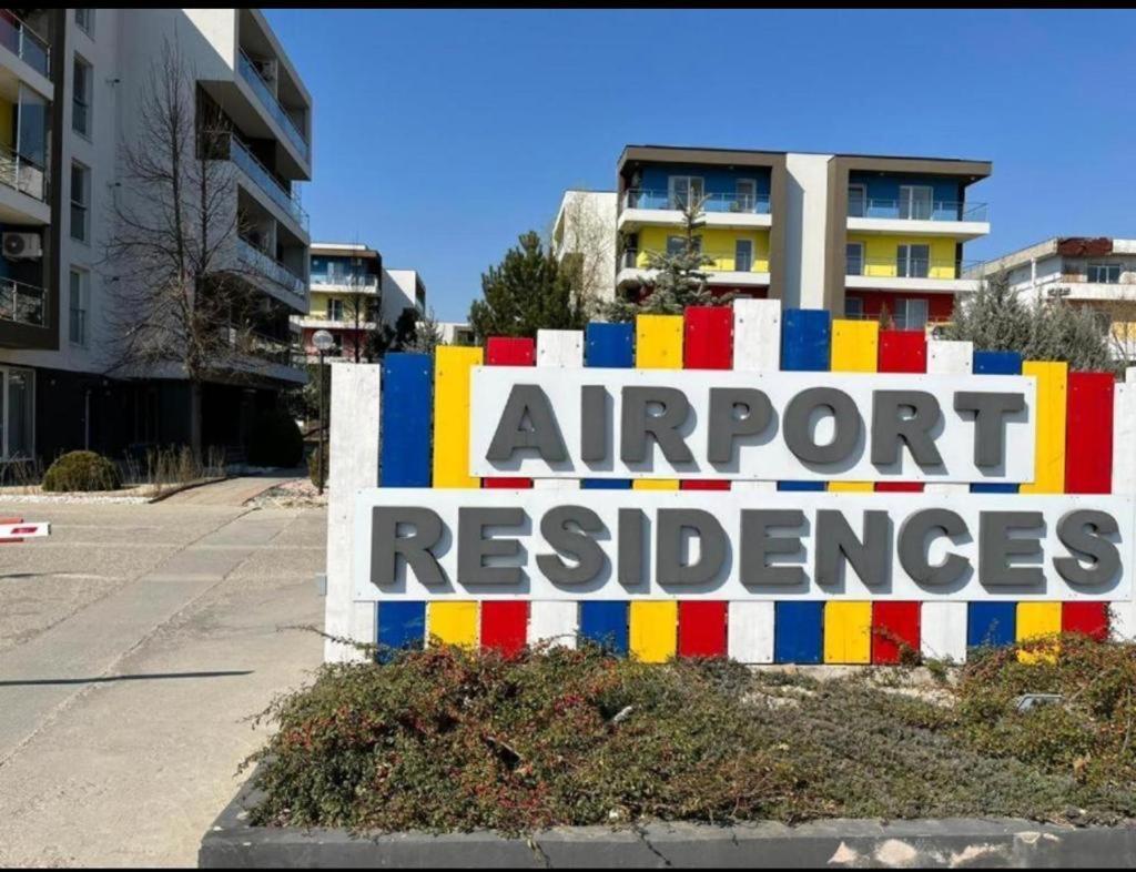 Tranzzit Airport Apartment II オトペニ エクステリア 写真
